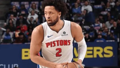 开云体育下载-首秀13+5+10！回来了，又能冲冠了！