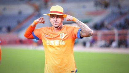 开云APP-对话克雷桑：草帽庆祝源于动漫 泰山三叉戟会很强